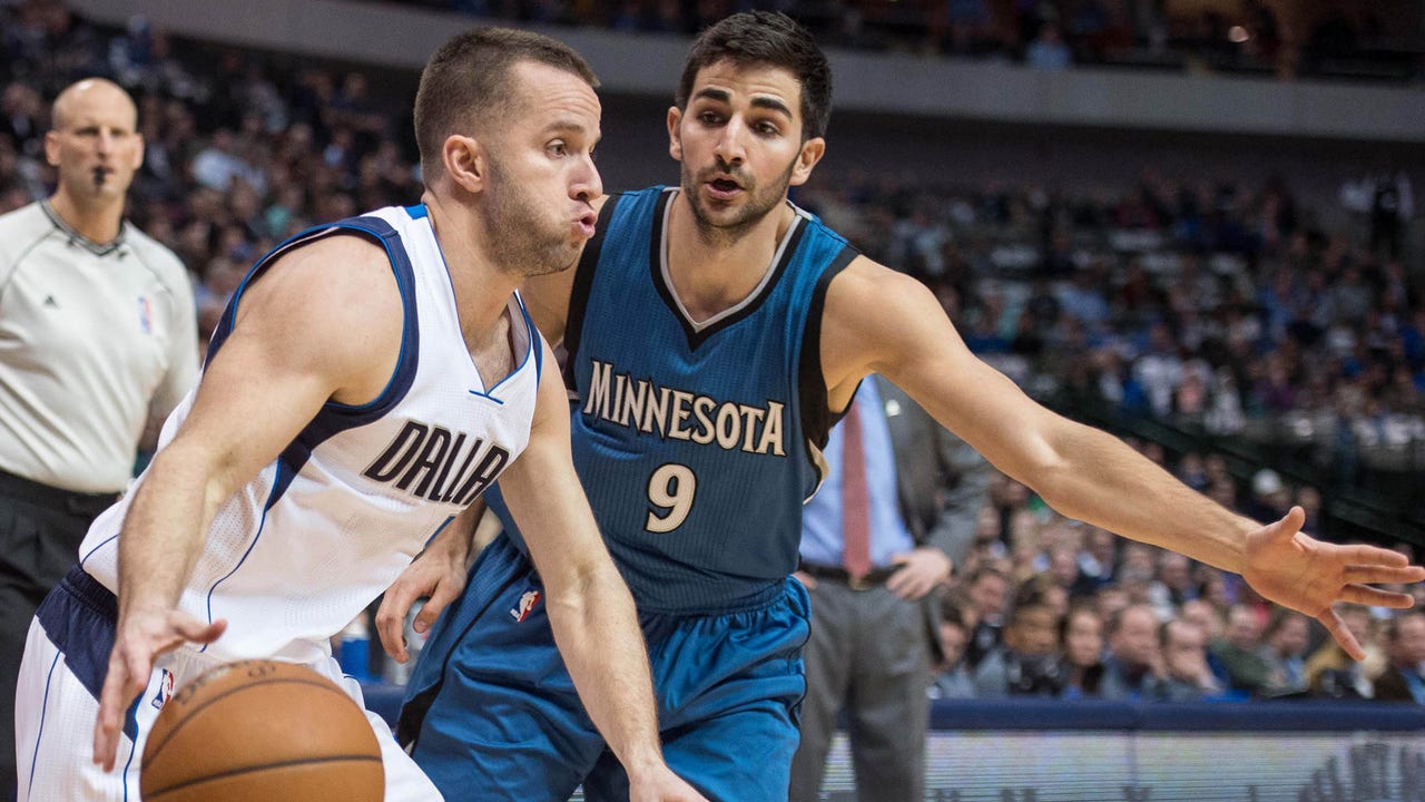 While Rubio's passing boosts offense, 'tenacity' helps Wolves defense